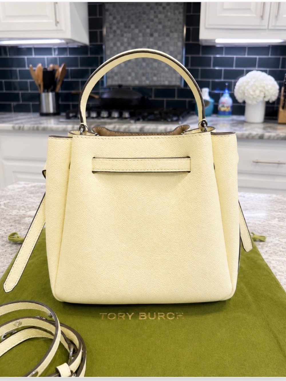 NWT Tory Burch Romy Pebbled Leather Bucket Bag Lemon Crossbody Dust Bag - Picture 9 of 11